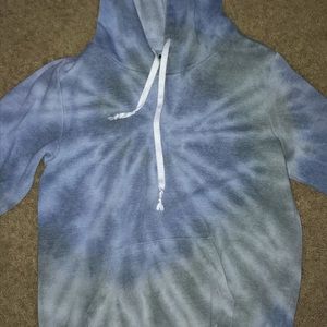 Rue 21 Sweat Shirt